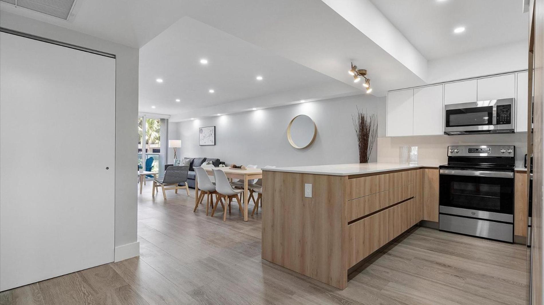 Ocean Reserve Luxury Condos Across From Sunny Isles Beach Miami Beach Esterno foto