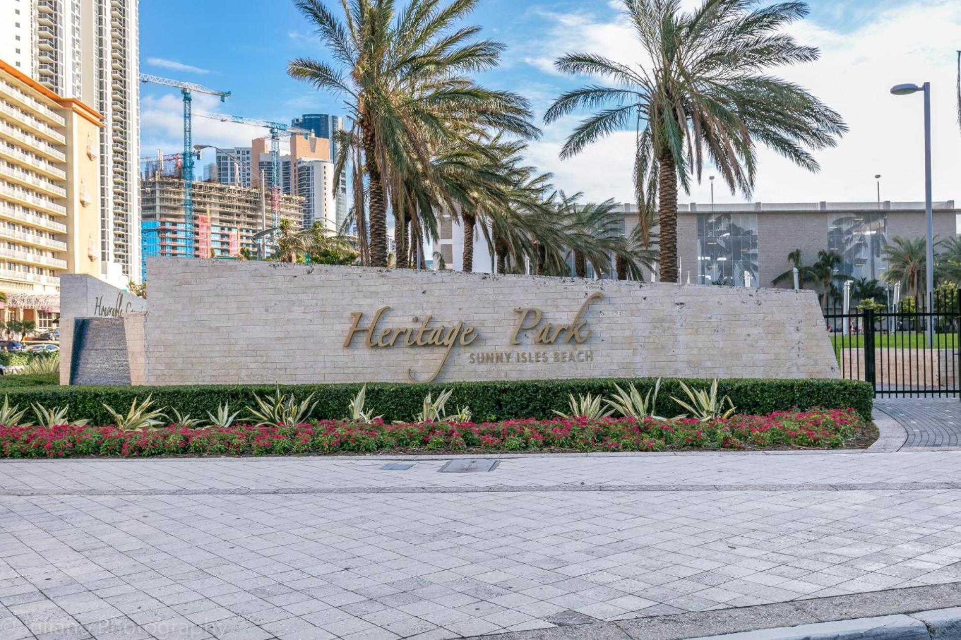 Ocean Reserve Luxury Condos Across From Sunny Isles Beach Miami Beach Esterno foto