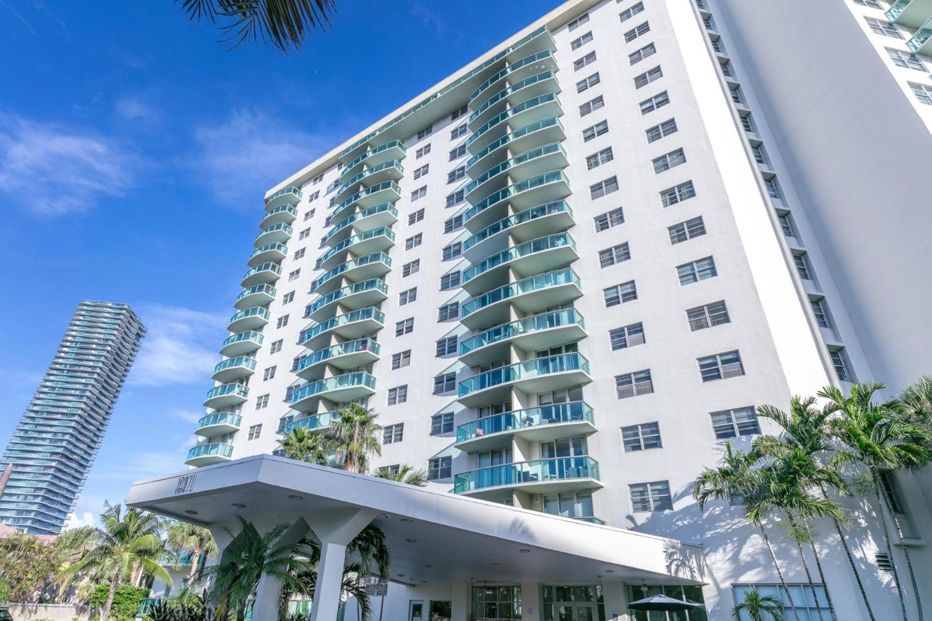 Ocean Reserve Luxury Condos Across From Sunny Isles Beach Miami Beach Esterno foto